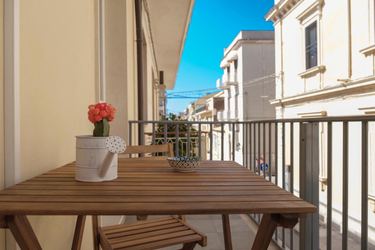 La Petite Erika Apartment Avola Exterior foto