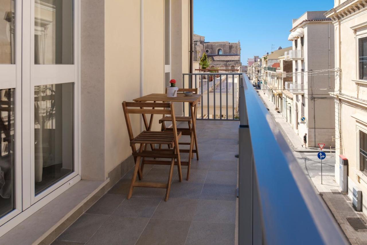 La Petite Erika Apartment Avola Exterior foto
